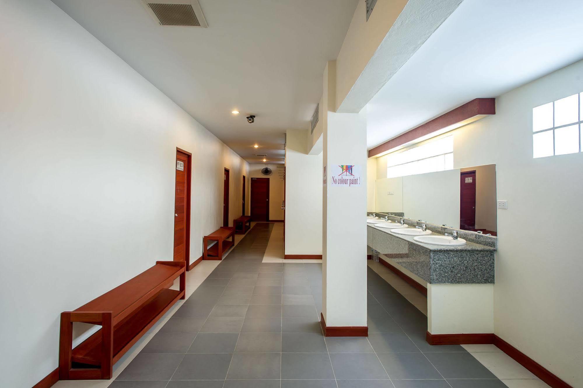 Phangan Pearl Hostel Haad Rin Exterior photo