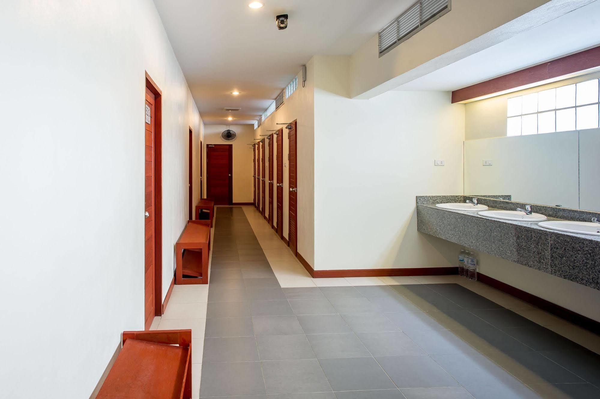 Phangan Pearl Hostel Haad Rin Exterior photo